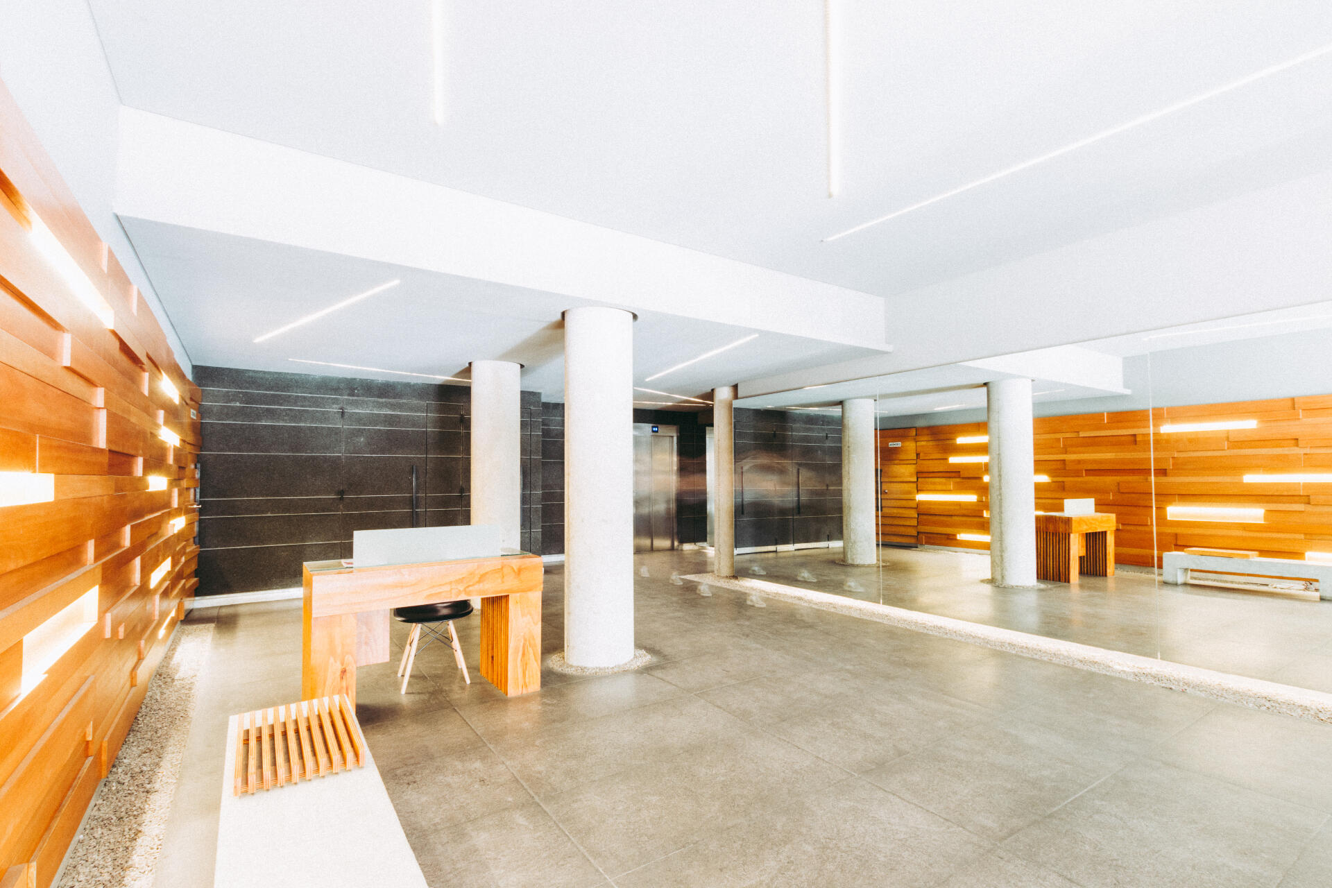 Hall 02